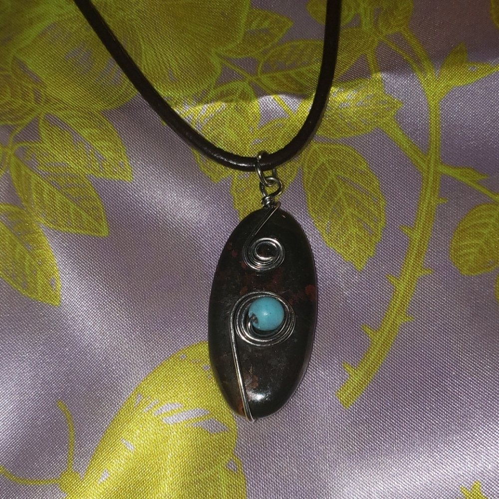 Necklace - Picture 2 of 2